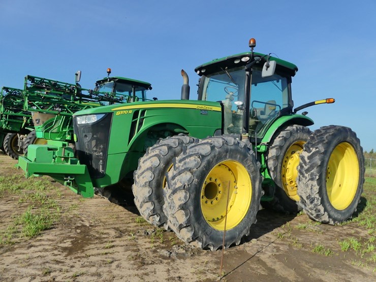 2017-john-deere-8370r-image-1