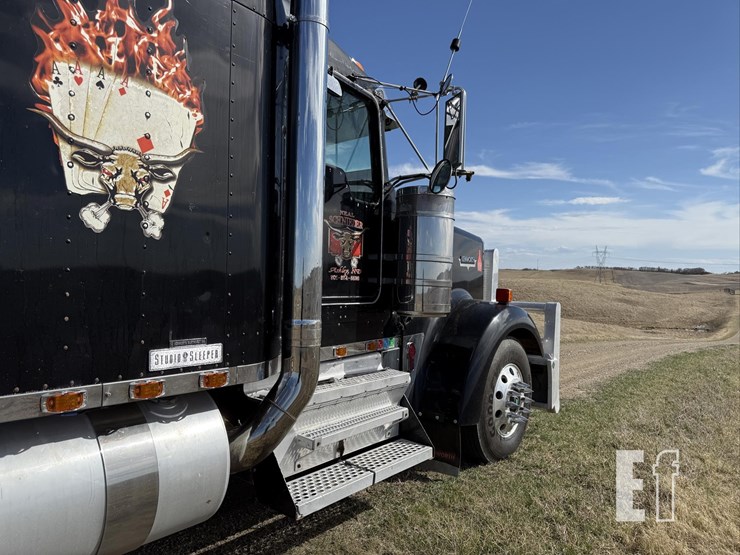 2001-kenworth-w900-image-37