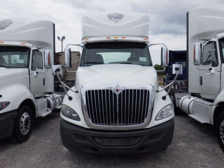 2017-international-prostar-image-4