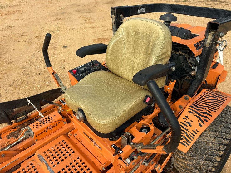 scag-"turf-tiger-2"-72"-zero-turn-lawn-mower-(1,999-hours)-image-9
