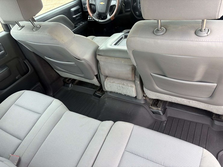 2015-chevrolet-1500-image-27