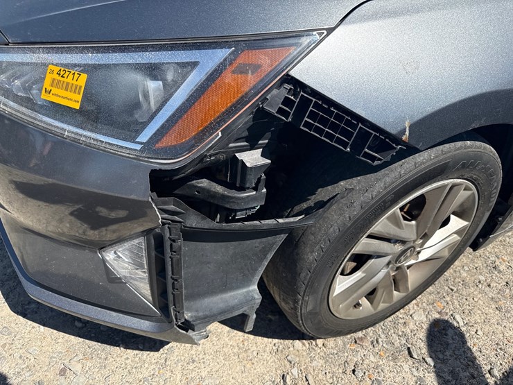 #42717-•-2019-hyundai-elantra-sedan-kmhd84lf4ku743043-inv#-42717-image-13