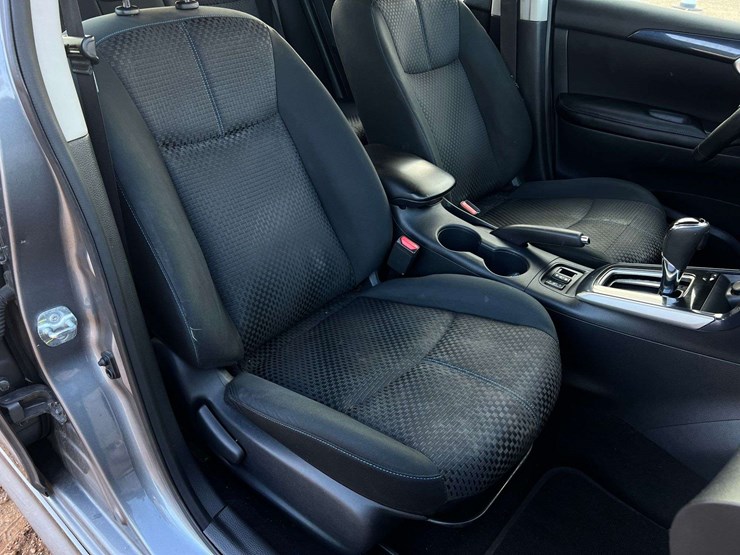 2019-nissan-sentra-sr-image-28