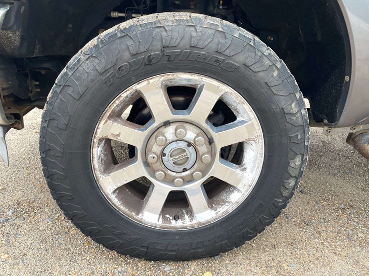 2011-ford-f350-image-19