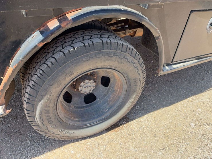 2015-ram-3500-laramie-image-27
