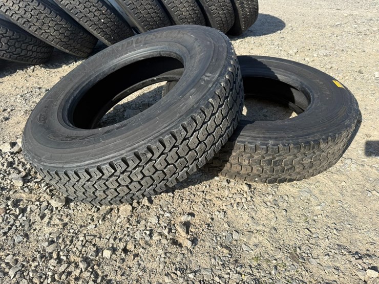 #40622-•-lot-of-(2)-295/75r22.5-tires-inv#-40622-image-7