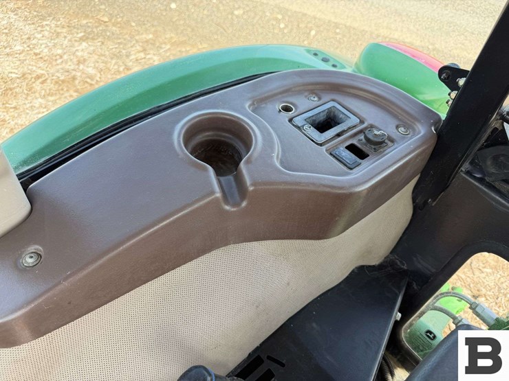 2009-john-deere-6115d-image-60