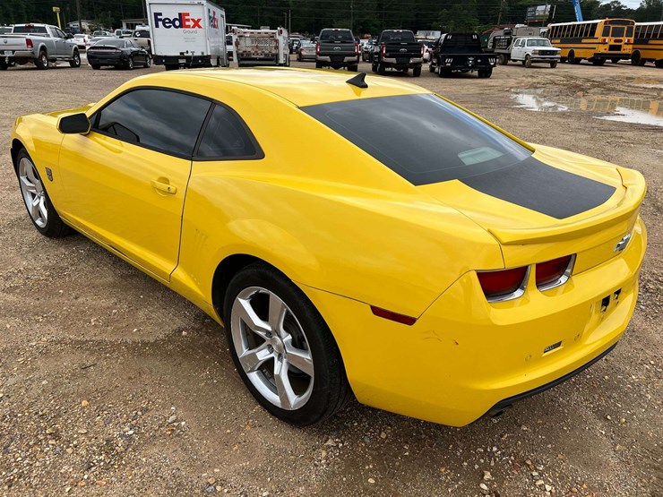2010-chevrolet-camaro-rs-2-door-coupe-(165,674-miles)-image-2