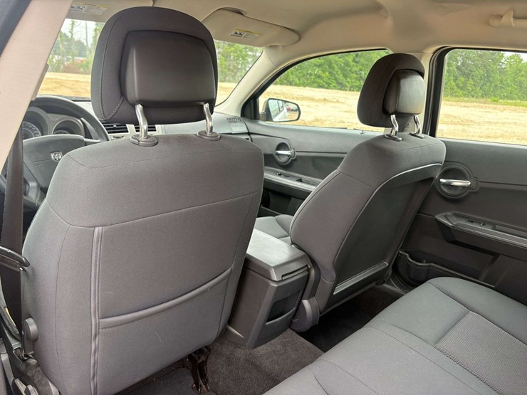 2010-dodge-avenger-4-door-sedan-(92,998-miles)-image-22
