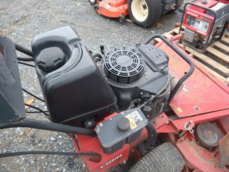 exmark-turf-tracer-walk-behind-s-series-mower-image-11