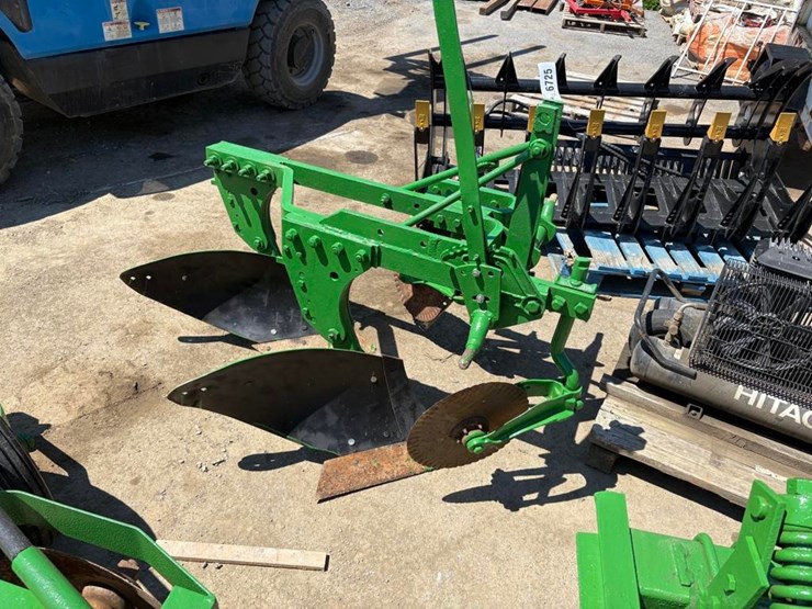 john-deere-2-image-1