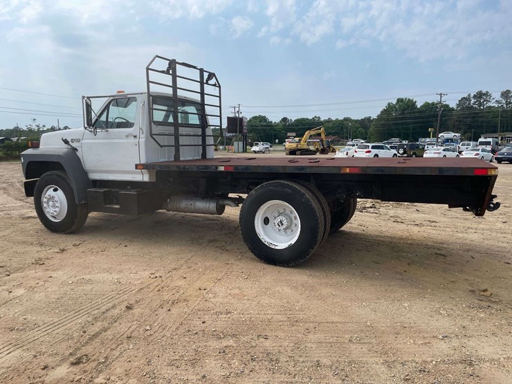1987-ford-f700-image-2