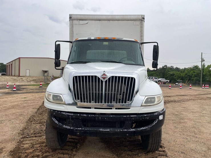2015-international-durastar-4300-image-5
