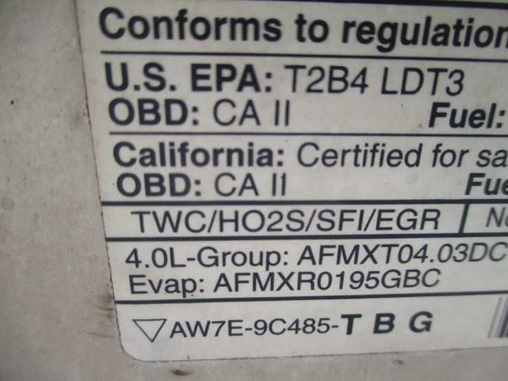 2010-ford-explorer-xlt-image-6