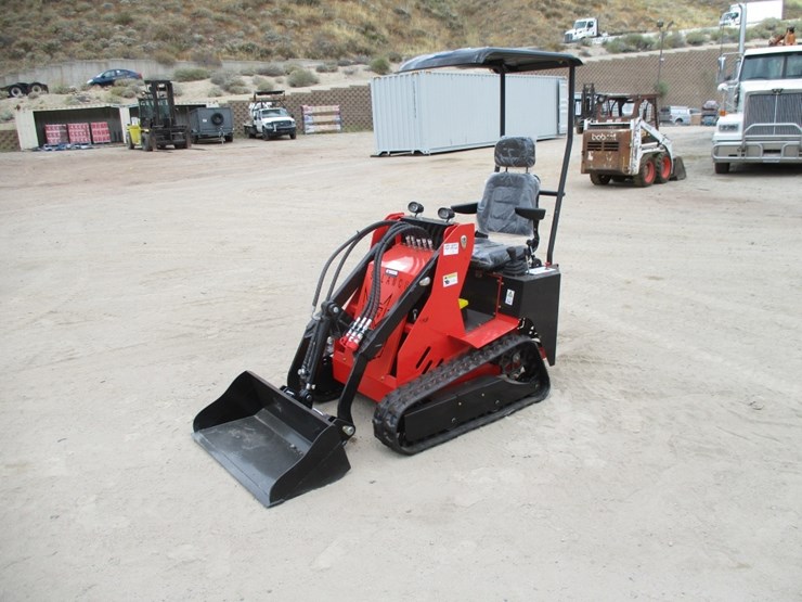 2026-sdlanch-ssl580-crawler-ride-on-skid-steer,-image-1