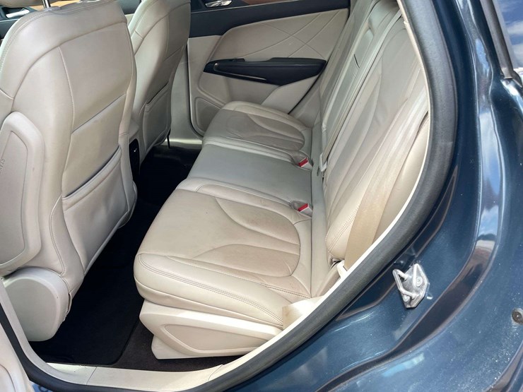2019-lincoln-mkc-4-door-mpv-(105,085-miles)-image-14