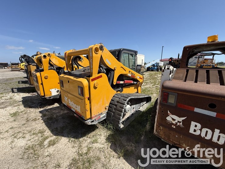 2015-bobcat-t770-image-5