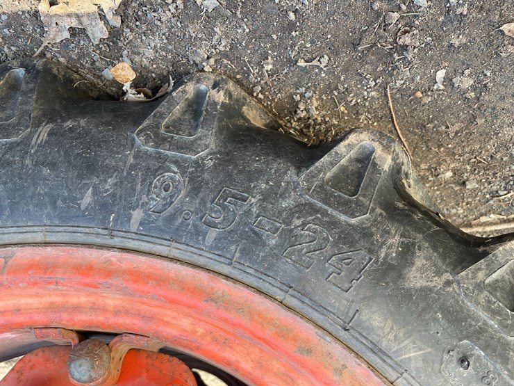 kubota-m5040-image-40