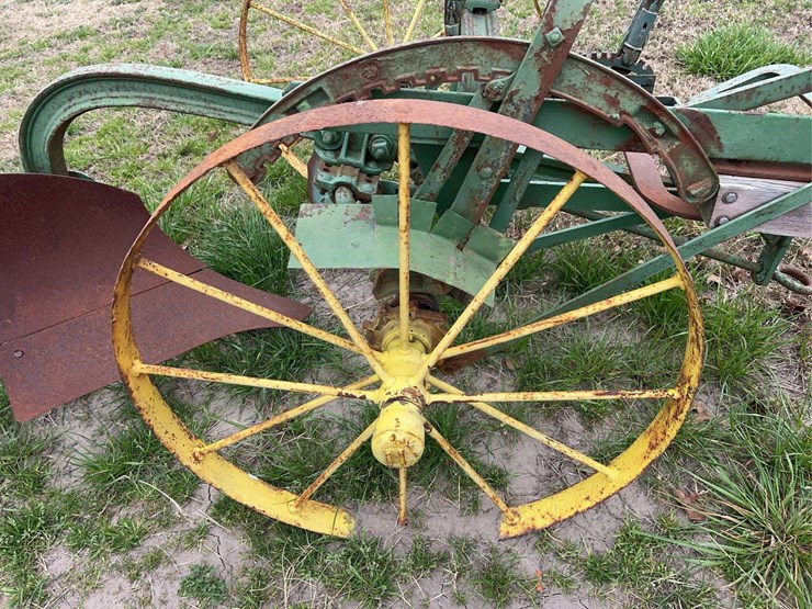 john-deere-one-bottom-plow-image-17