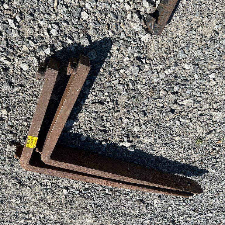 #42743 • 48" Forklift Forks INV# 42743