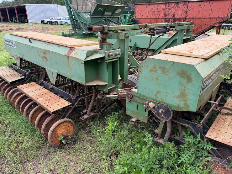 #513-•-30-foot-great-plains-drill-image-10