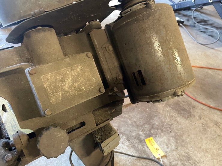 #1875-•-horizontal-metal-cutting-band-saw-image-10