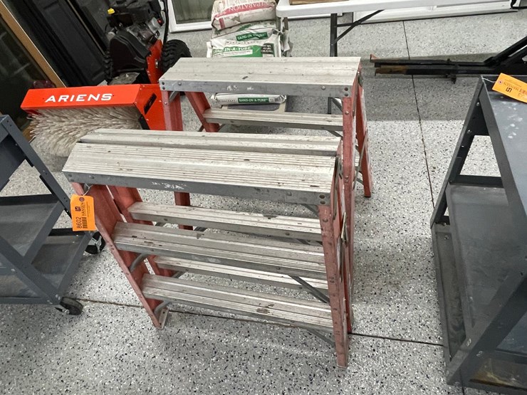 #8602-•-(2)-werner-step-ladders-image-9