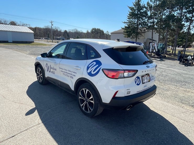 2021-ford-escape-image-7