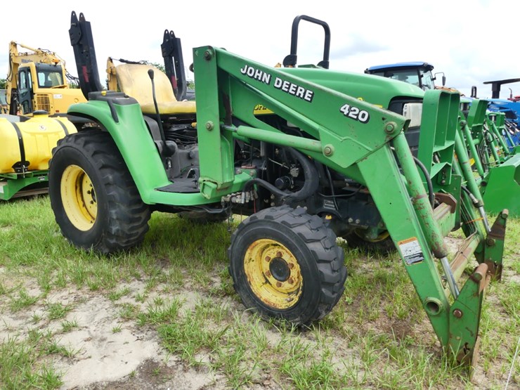 john-deere-4210-image-2