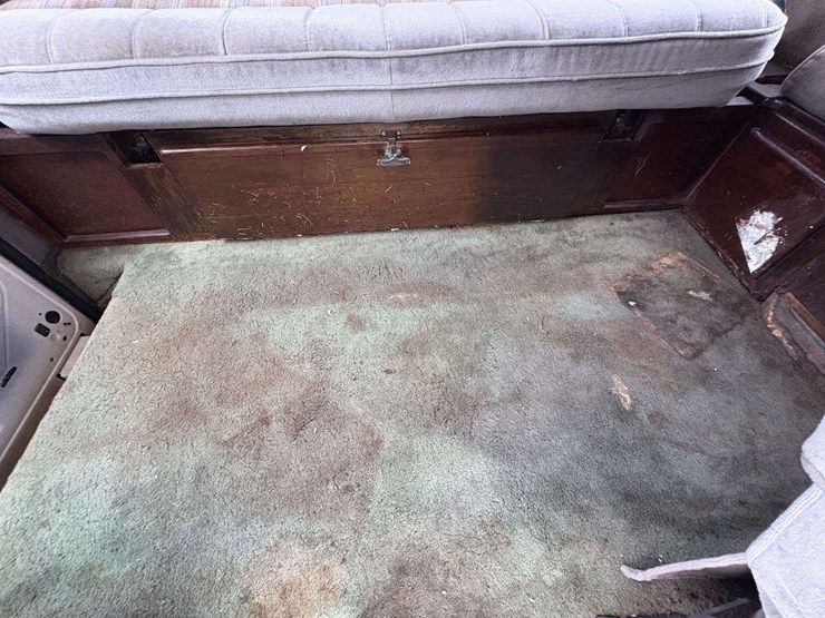 1992-ford-e350-image-34