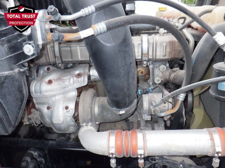 2021-freightliner-cascadia-126-image-29