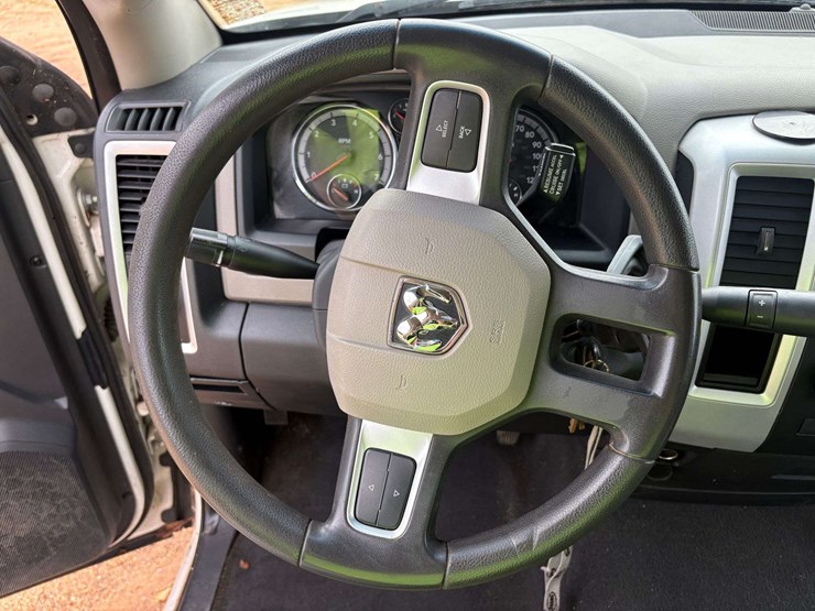 2009-dodge-ram-1500-image-13