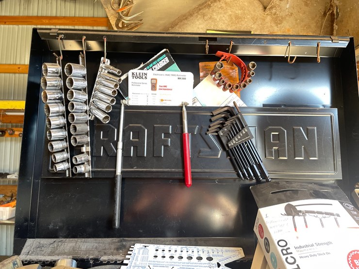 #1819-•-ratchets,-sockets-and-other-shop-supplies-image-1
