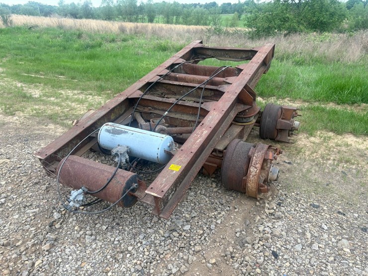 #23992-•-t/a-truck-frame-rear-end-image-1