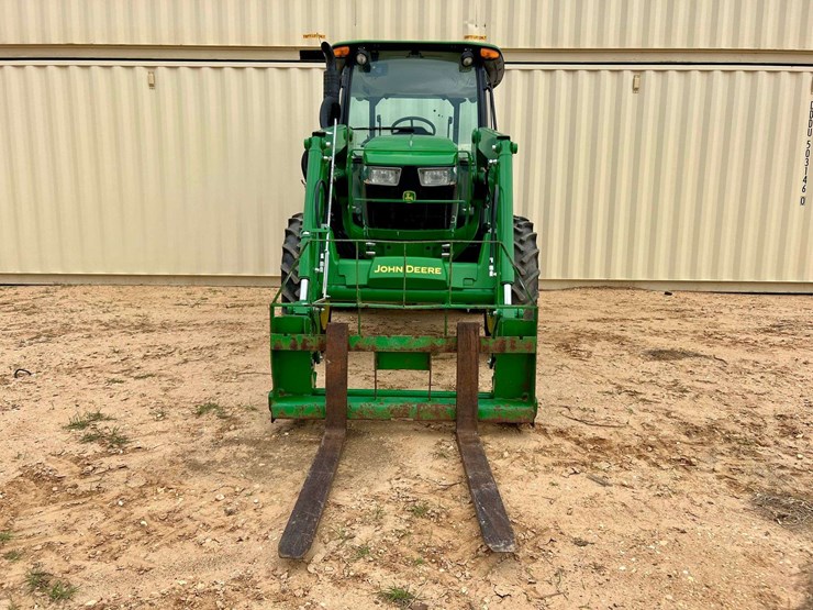 2025-john-deere-5055e-image-5