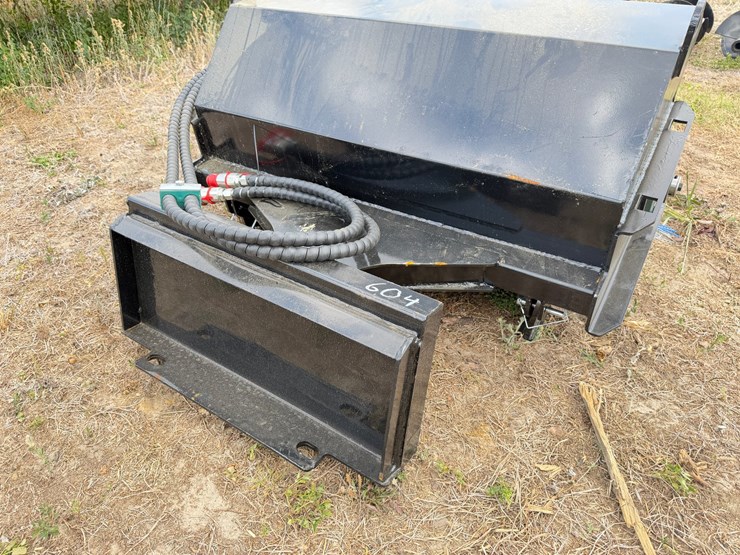 #604-•-hydraulic-angle-sweeper-for-mini-excavator-image-2