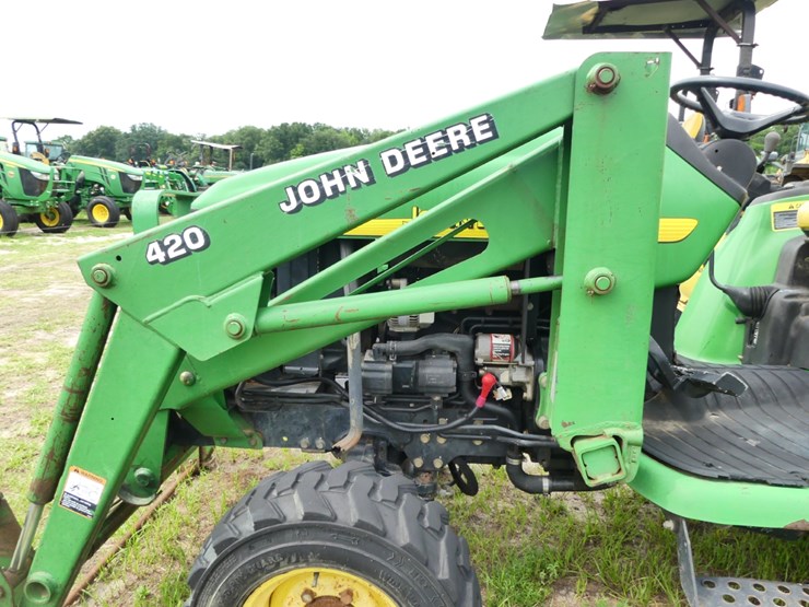 john-deere-4210-image-8