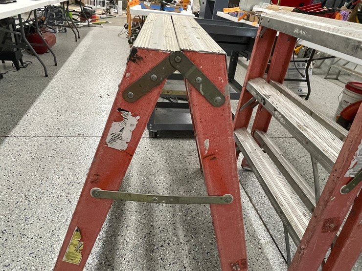 #8602-•-(2)-werner-step-ladders-image-12