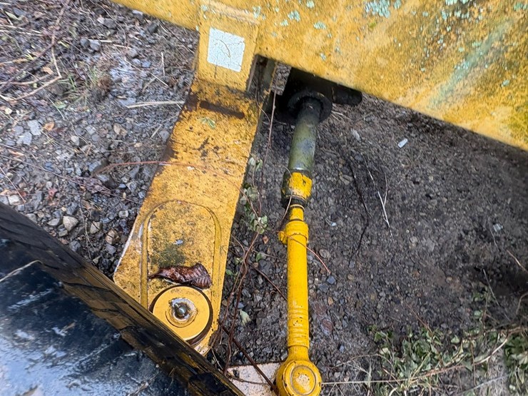 caterpillar-416b-image-57