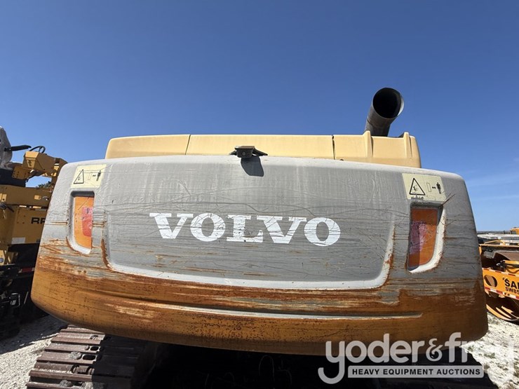 2012-volvo-ec250dl-image-3