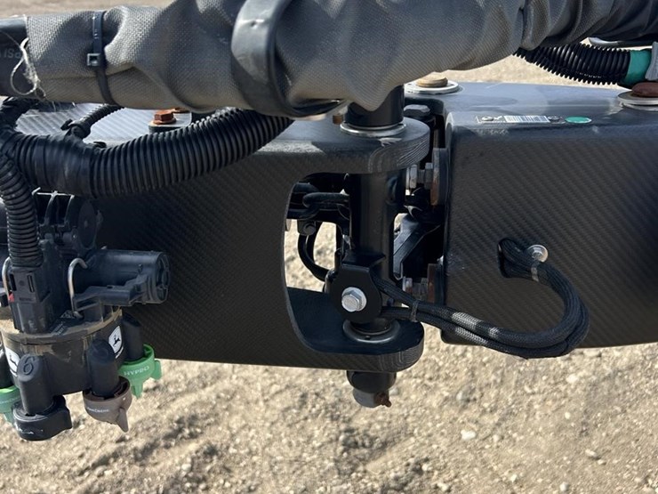 2020-john-deere-r4045-image-109