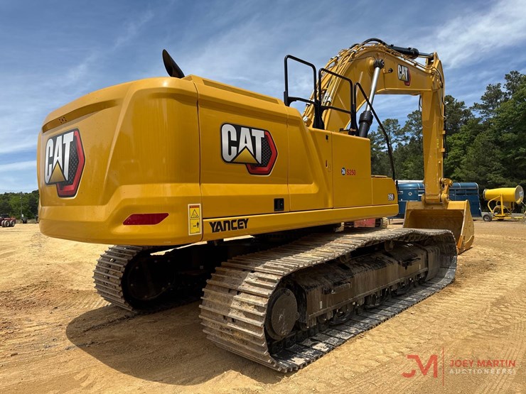 caterpillar-350-image-4