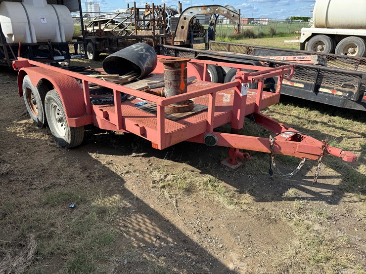 2018-shop-12’-x-82”-t/a-bp-steel-bed-utility-trailer-image-3