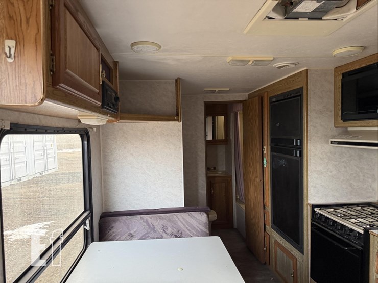 1995-sportsman-campers-&-trailers-mfg-8x27-3000-image-8