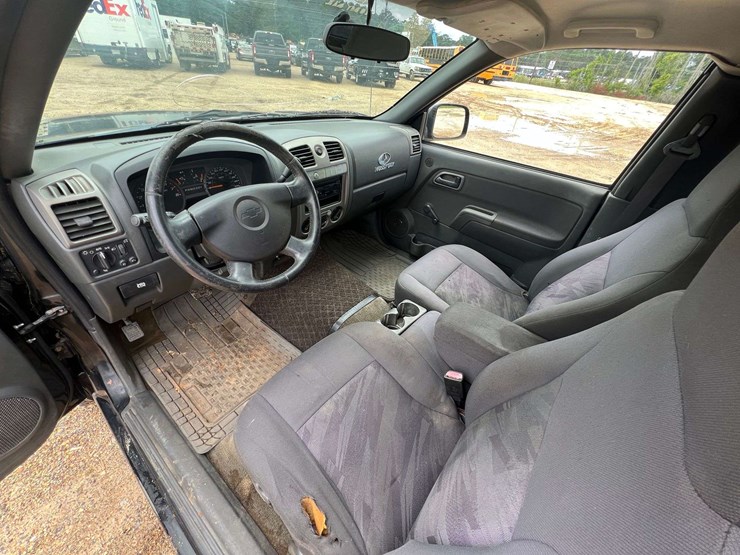 2004-chevrolet-colorado-ls-image-11