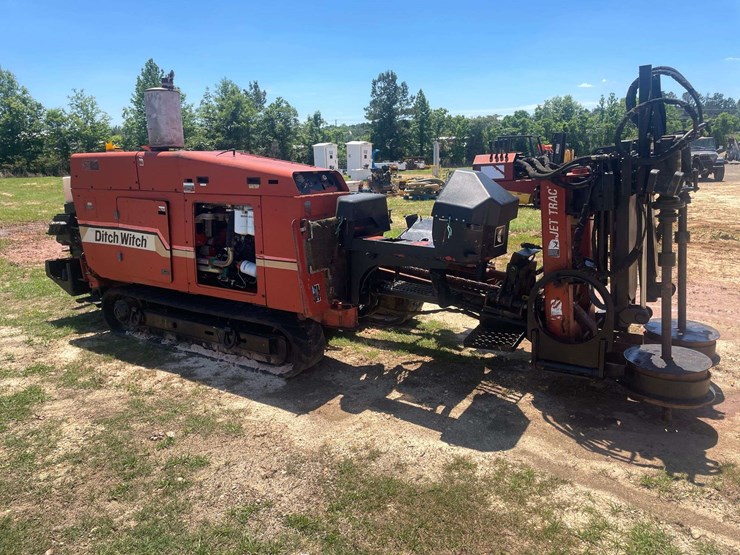 2000-ditch-witch-jt2720-image-4