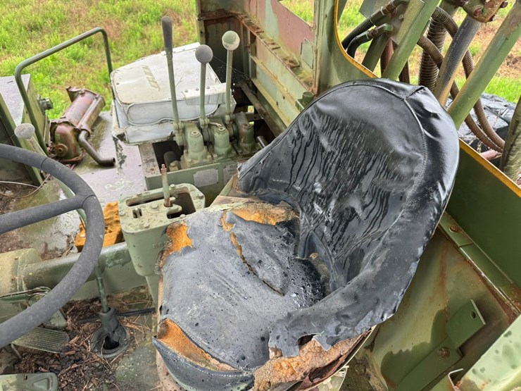 #23990-•-inop-michigan-290-scraper-tractor-dozer-image-39