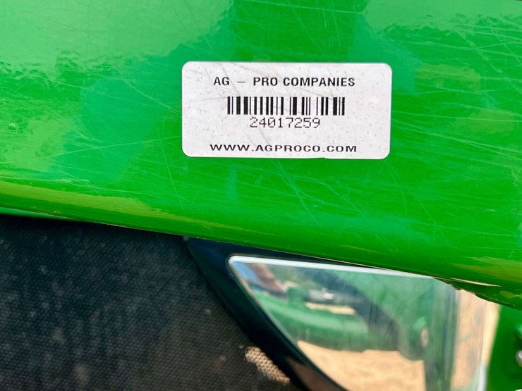 2025-john-deere-5055e-image-33