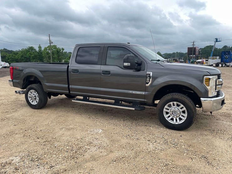 2018-ford-f350-image-4