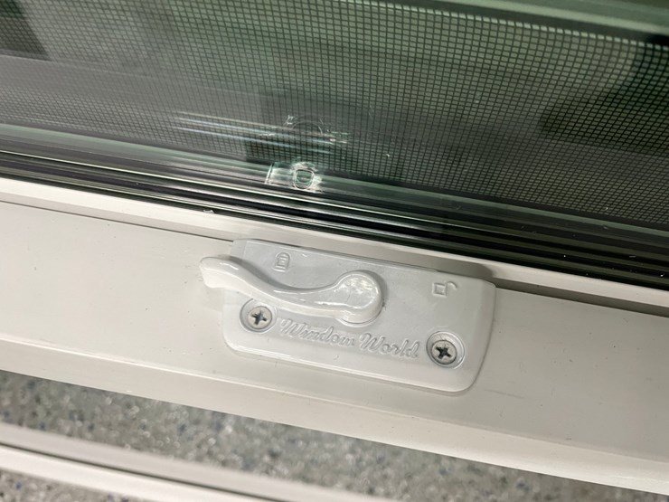#8552-•-double-hung-window-image-5